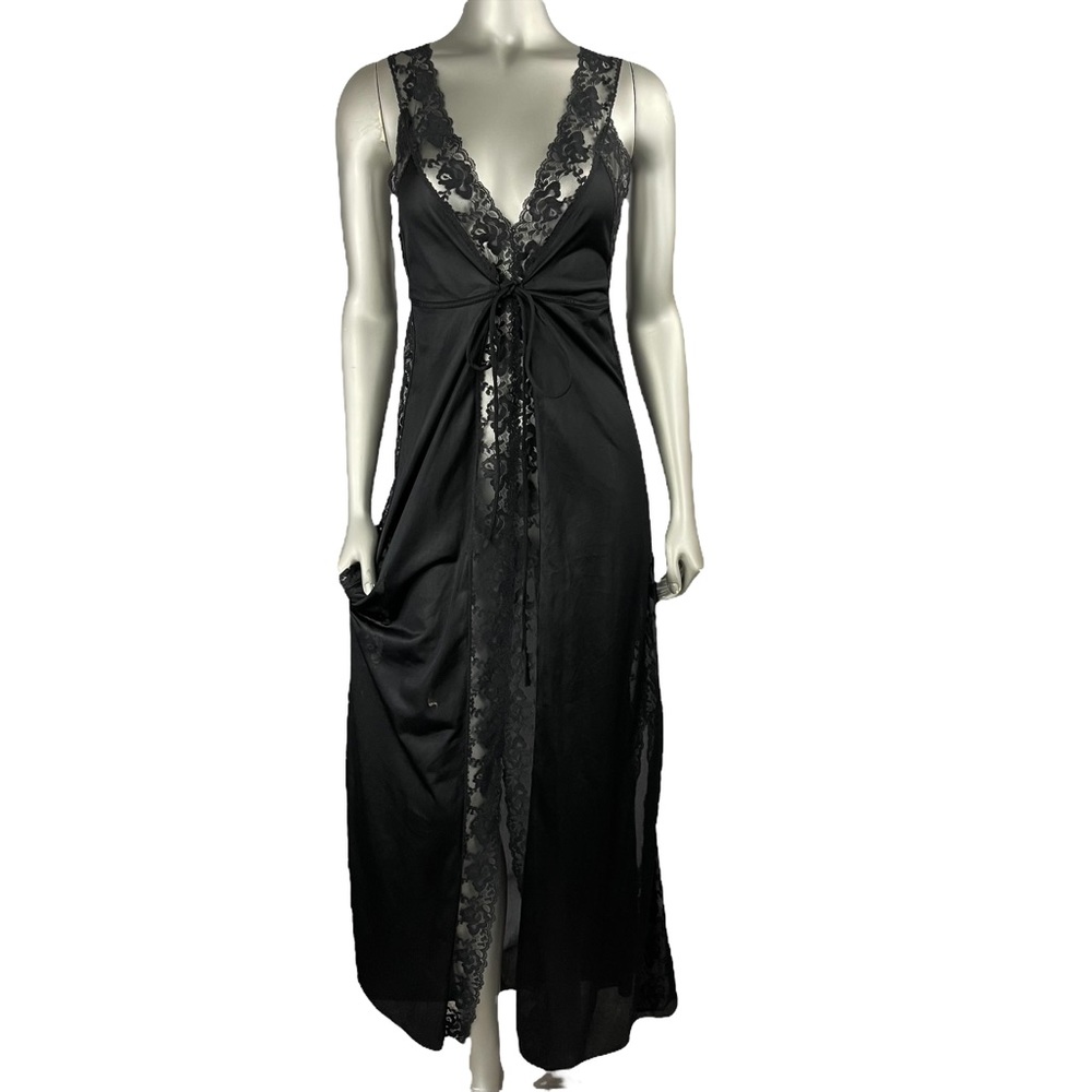 Vintage 60s Black Pandora Slip